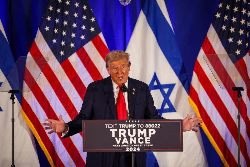 Trump, who has criticized Jewish Democrats, blames their party for antisemitism