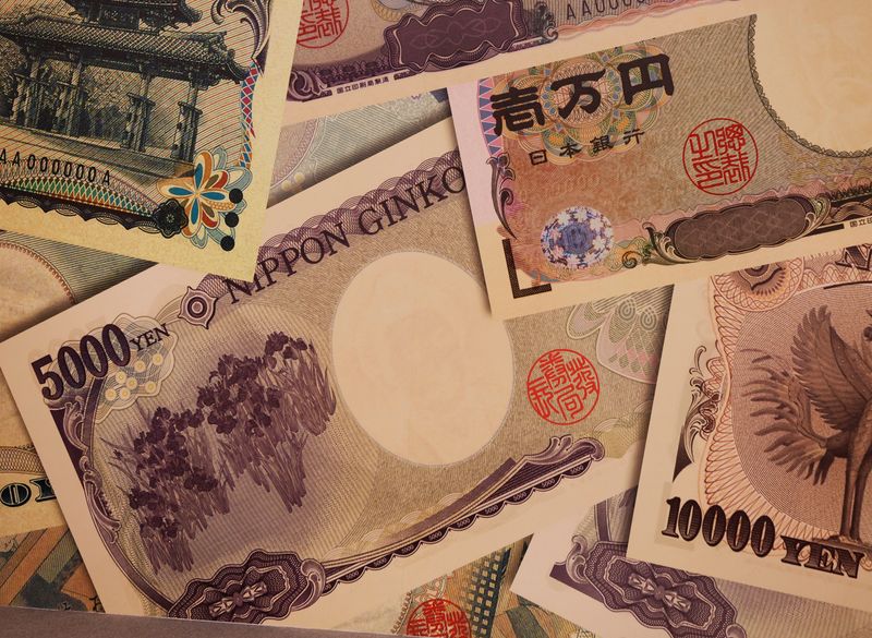 Japan’s top FX diplomat warns against speculative moves as yen falls