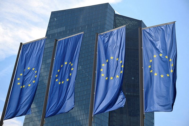 ECB accounts show cautious stance on further policy easing