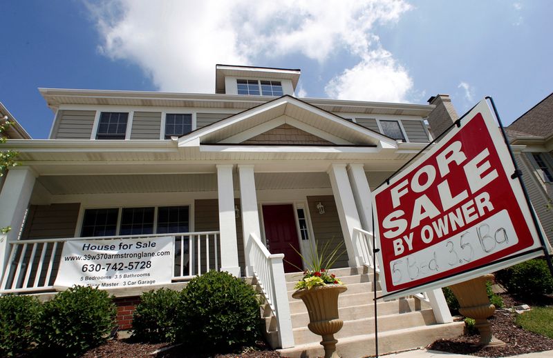 US 30-year mortgage rises to 6.32%, biggest weekly gain since April, Freddie Mac says