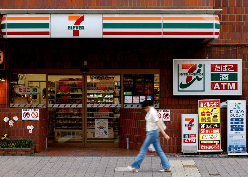 Analysis-7-Eleven’s turnaround plan requires heavy lifting to stop Couche-Tard’s $47 billion takeover