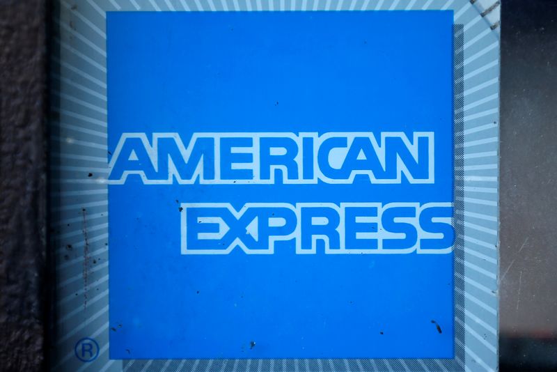 AmEx quarterly profit exceeds expectations on cost control