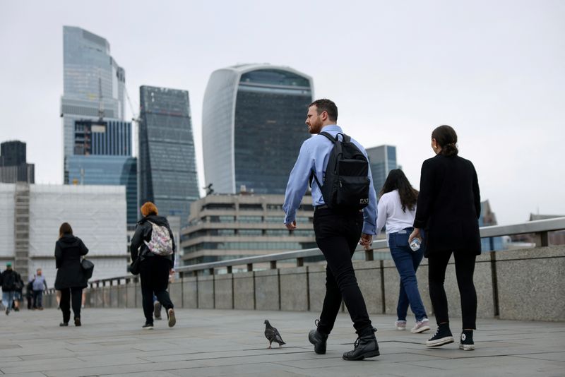 UK pay growth steadies, employers see further slowing in 2025