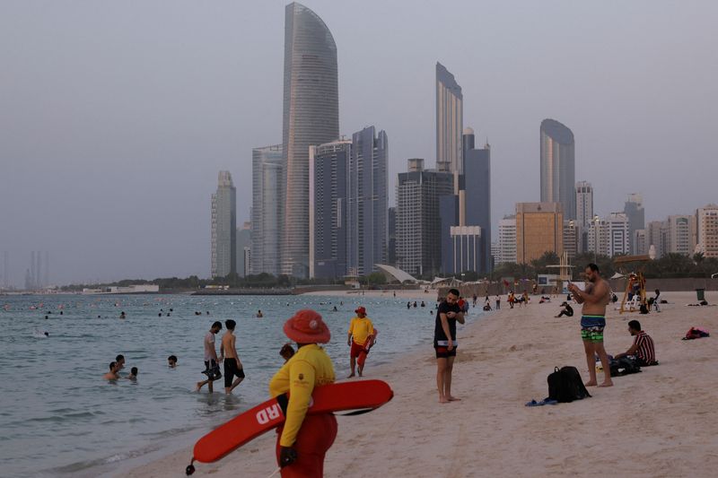 Dubai and Abu Dhabi race to lure world’s wealth managers