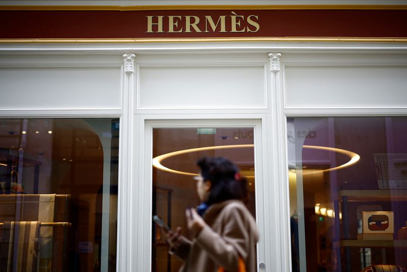 Hermes continues to outshine rivals with Q3 sales up 11.3%