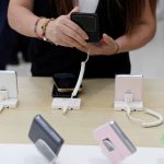 Apple’s Q3 China smartphone sales slip, Huawei’s soar