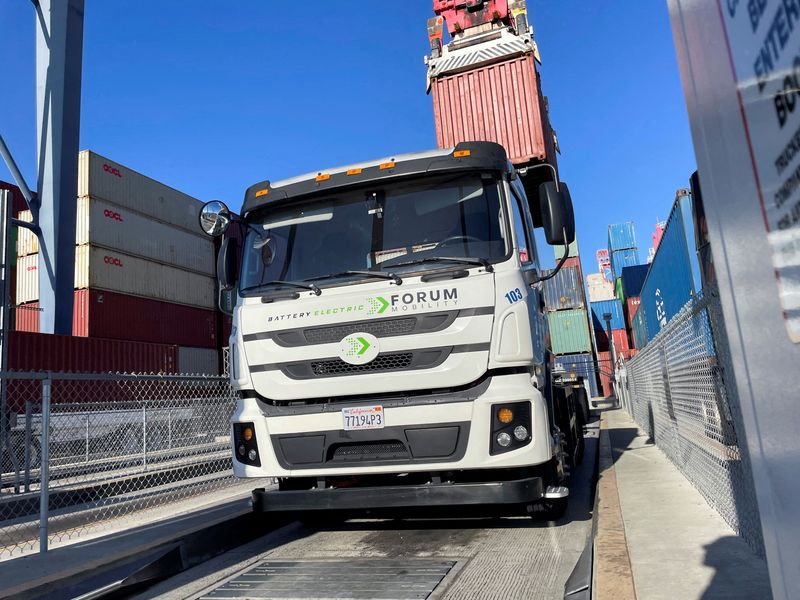 US nonprofit to spend $250 million on electric trucks to lease at California ports