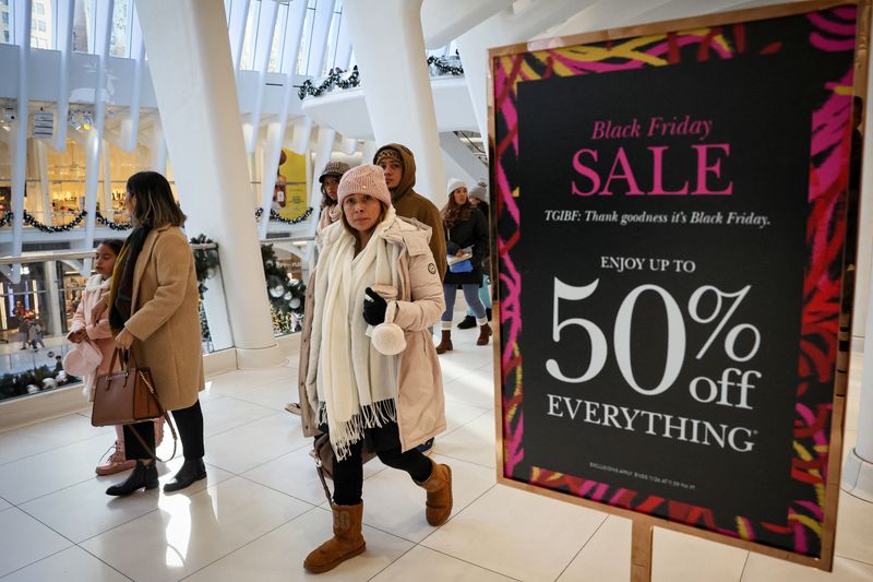 US economy seen shining on election eve amid robust consumer spending