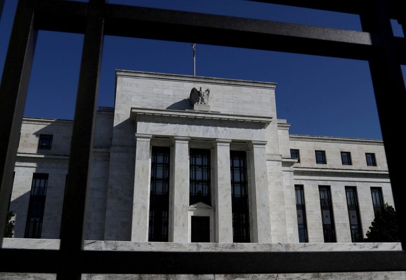 Economic activity little change, labor market strength continues: Fed