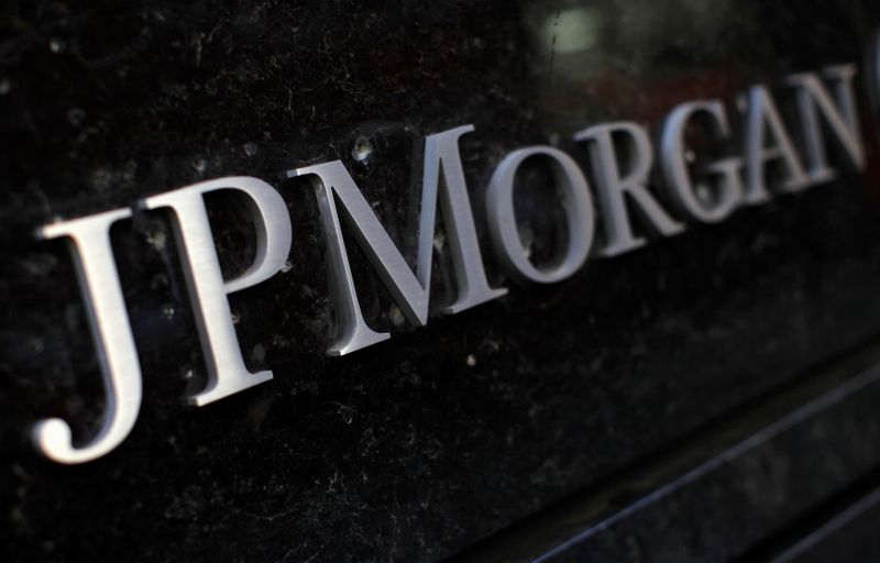 JPMorgan Chase third-quarter net interest income tops estimates