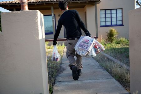 Instacart shares drop as fourth-quarter outlook falls short