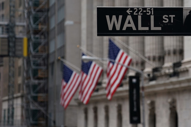 U.S. stocks mixed at close of trade; Dow Jones Industrial Average down 0.28%