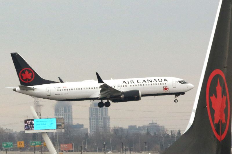 Air Canada raises core profit forecast on robust international demand