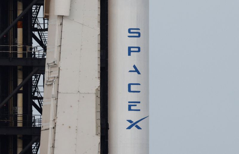 Amazon, SpaceX will test US labor board’s powers at conservative appeals court