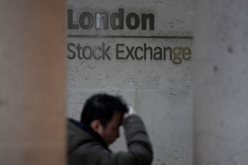 U.K. stocks lower at close of trade; Investing.com United Kingdom 100 down 1.25%