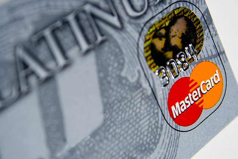 Mastercard offers mid-term guidance, shares rise