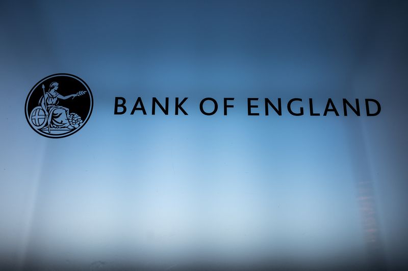 Bank of England cuts base rate by 25 bps to 4.75%