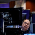 US stocks just lower; caution ahead of presidential election, Fed meeting