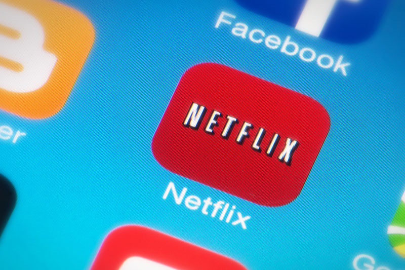 Netflix shares close higher after Paul-Tyson fight