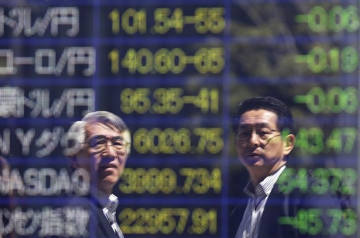 Asia stocks drop amid thin trading, China’s slower manufacturing expansion weighs