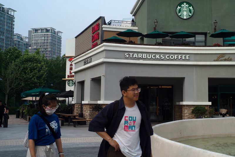 Starbucks appoints first China chief growth officer – media