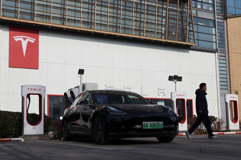 Tesla sells 21,900 EVs in China in first week of Dec, the highest in Q4