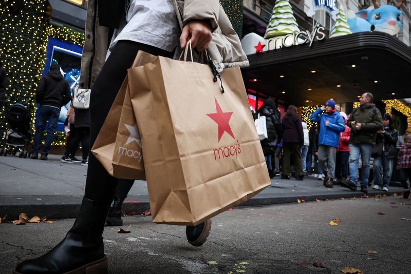 Macy’s cuts annual profit view as weak demand overshadows holiday sales