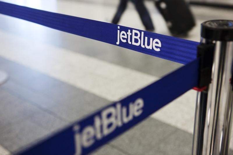 JetBlue CEO urges President-elect Trump to revamp air traffic control system