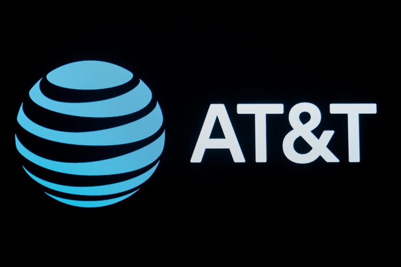 AT&T expects over $18 billion in free cash flow in 2027, driven by 5G and fiber expansion