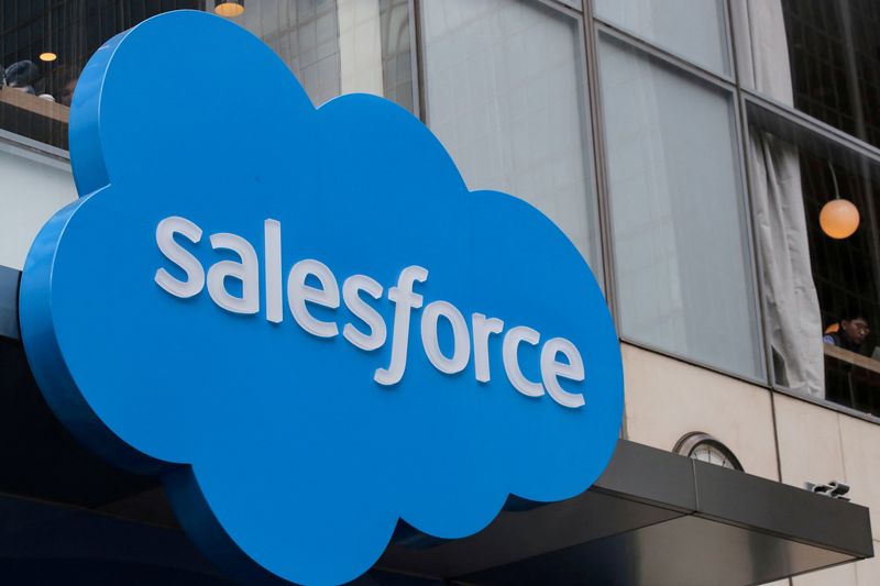 Salesforce’s third-quarter revenue beats on strong cloud demand