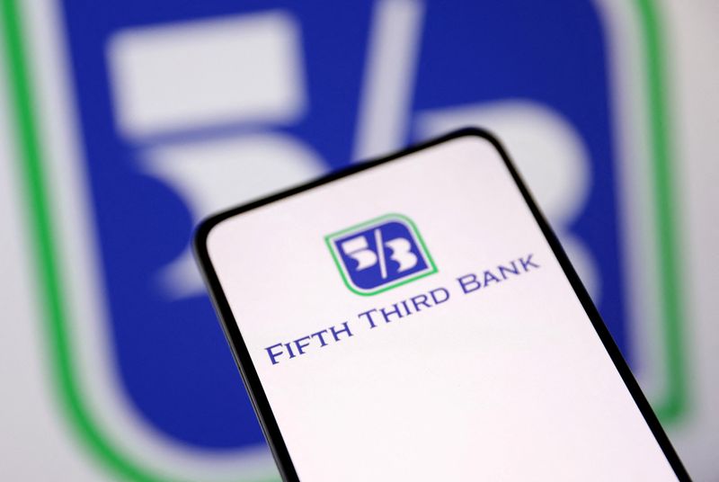 Fifth Third Bancorp’s quarterly profit rises on fee income boost