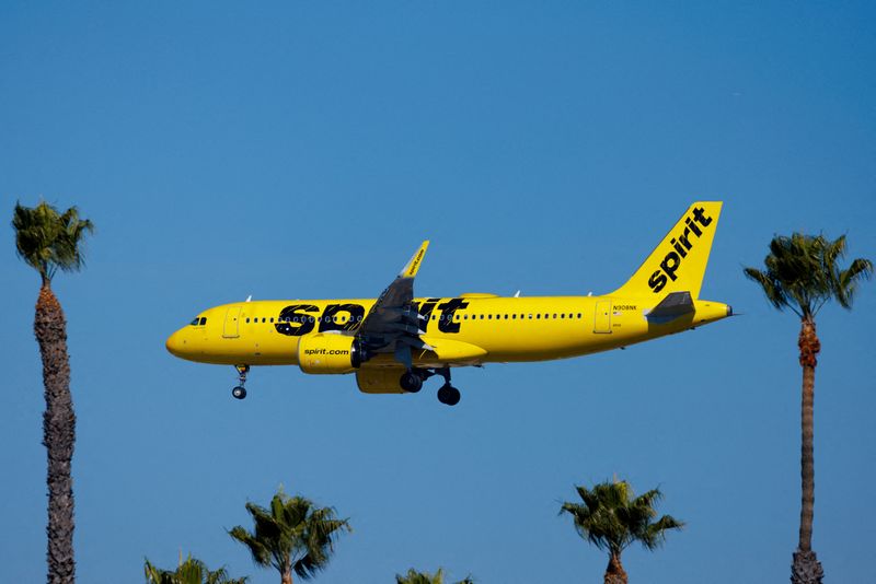 Senators question if Frontier, Spirit Airlines are manipulating seat pricing